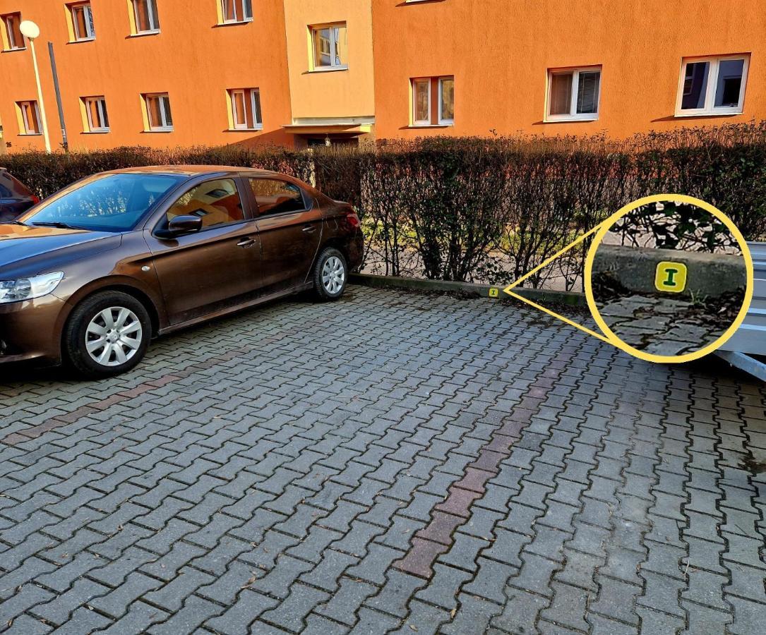 Slnecny Byt V Blizkosti Historickeho Centra Trenčín Eksteriør bilde